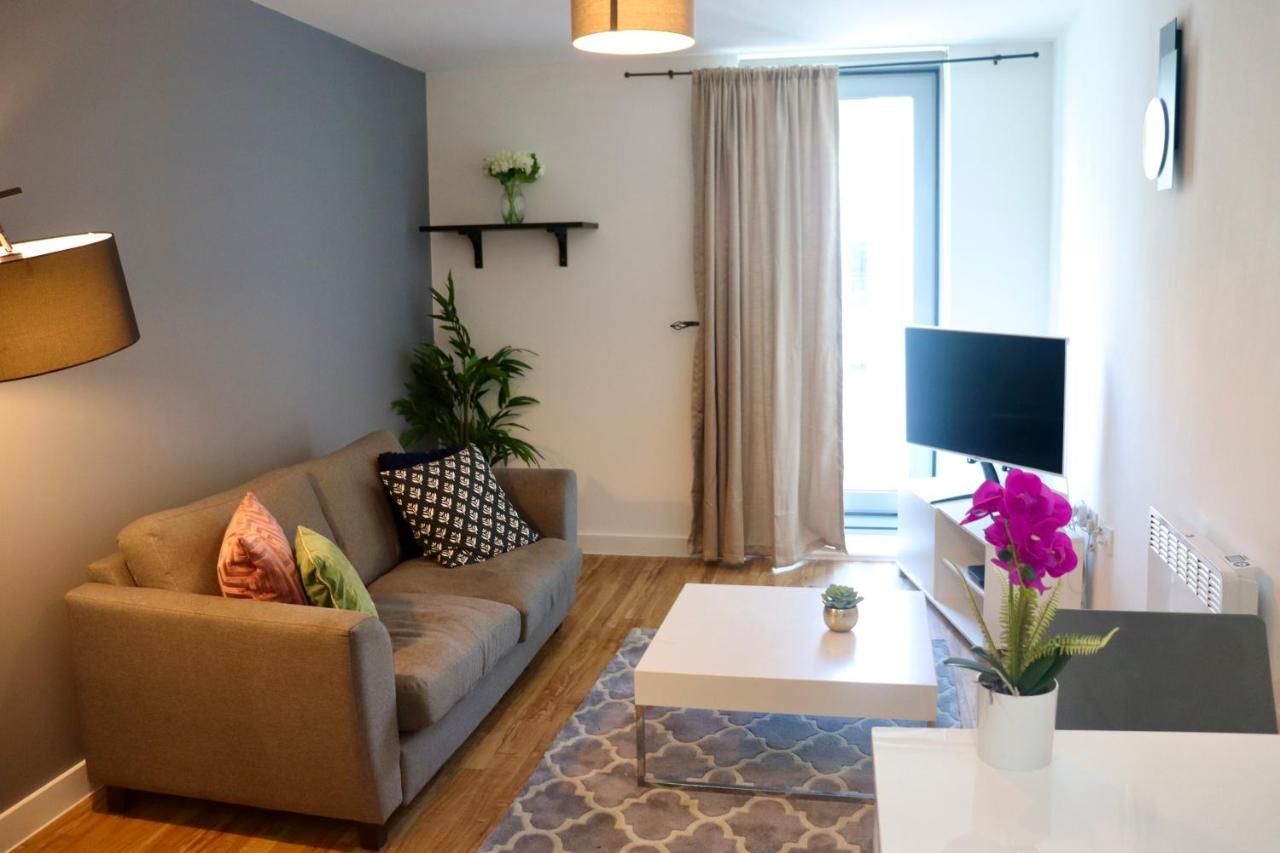 Hallsphere - Stunning Apartment Salford Quays Манчестер Екстер'єр фото