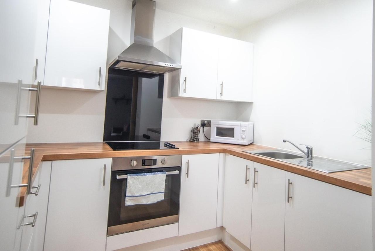 Hallsphere - Stunning Apartment Salford Quays Манчестер Екстер'єр фото