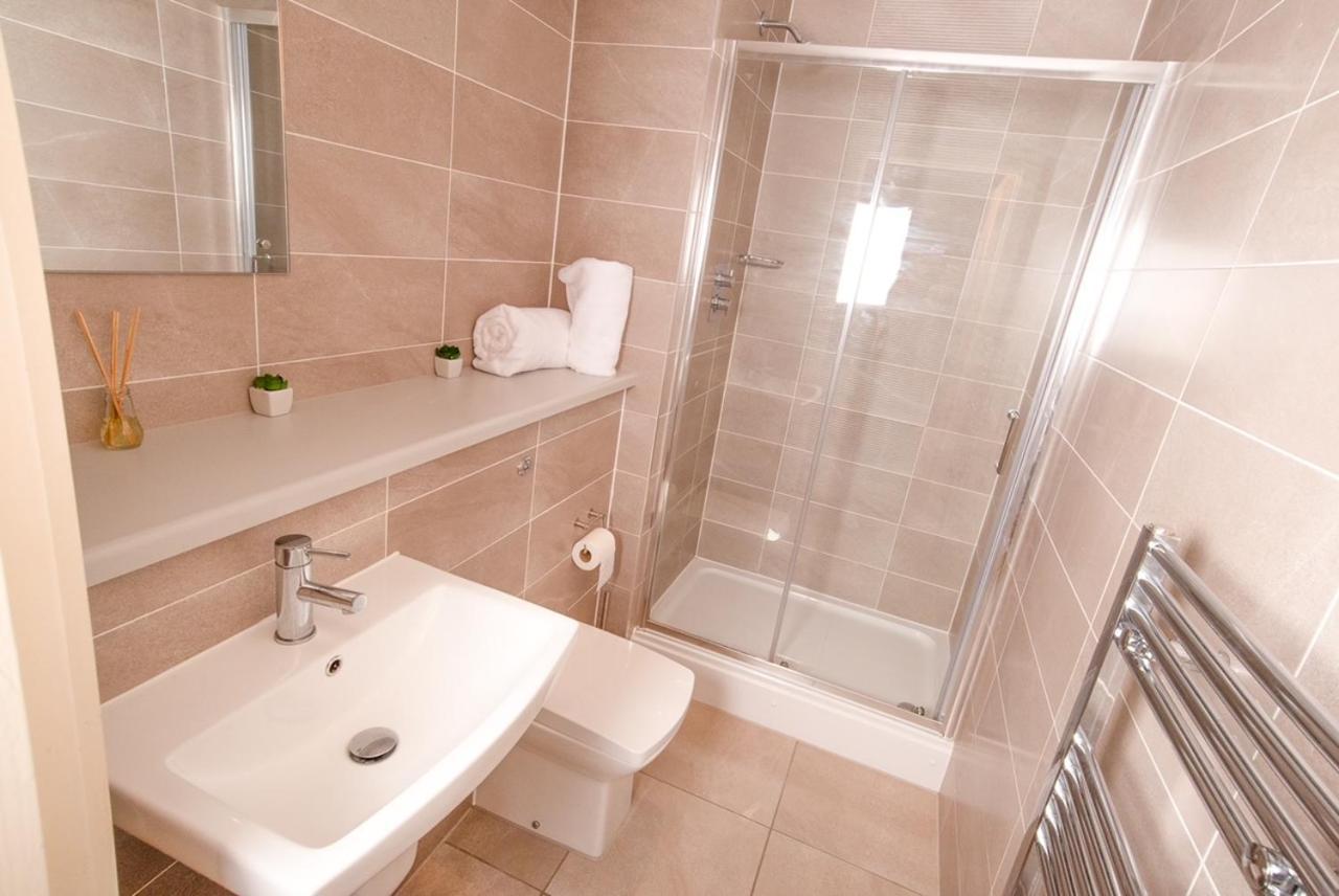 Hallsphere - Stunning Apartment Salford Quays Манчестер Екстер'єр фото
